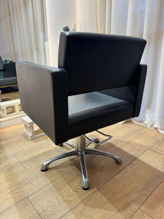 Sillón de peluquería negro  3 unidades