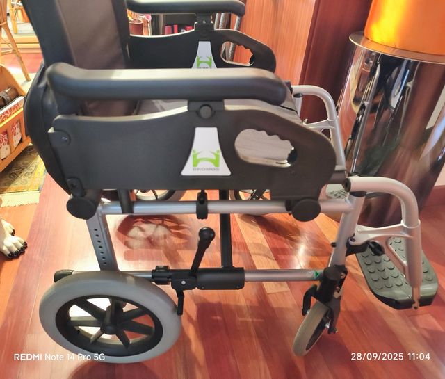 Silla de ruedas Dromos + Chubasquero+Andador.