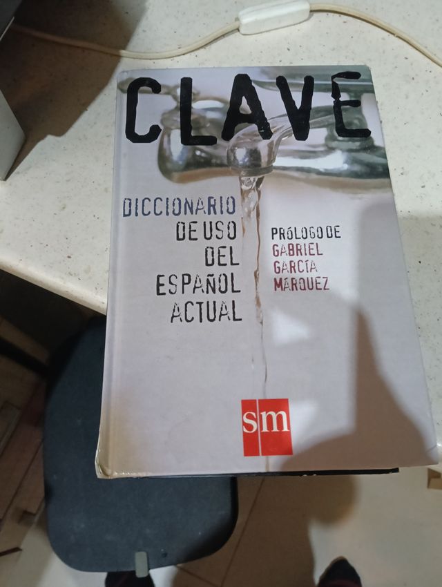 Clave diccionario de uso del español actual