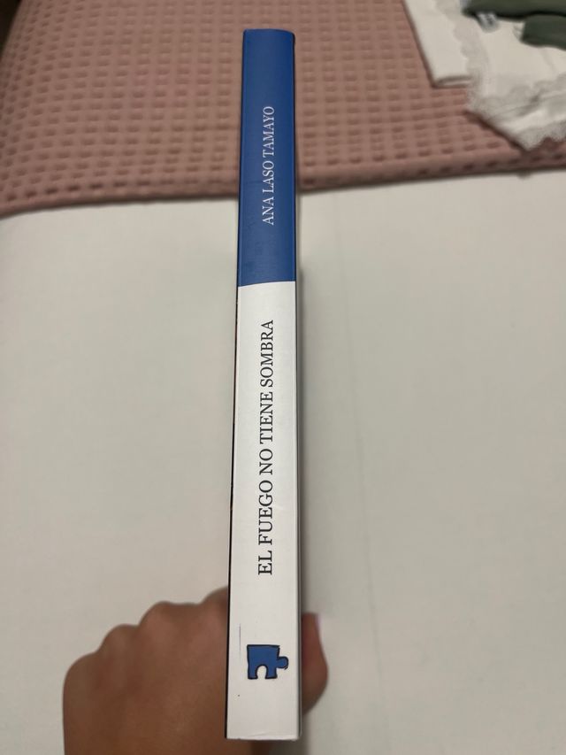 El fuego no tiene sombra