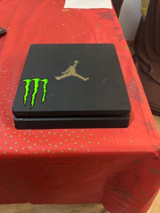 PS4 (Playstation 4) Negra Personalizada