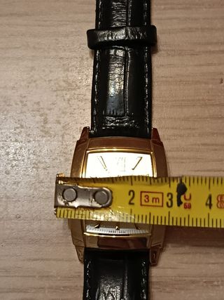 Reloj Justina Caballero Dorado y Negro