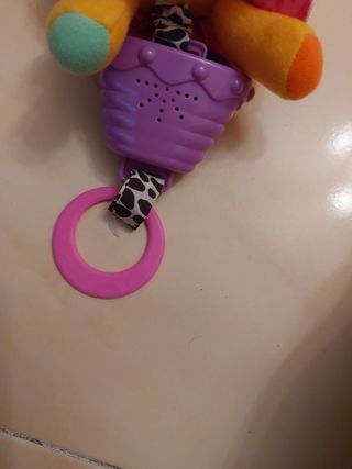 Juguete para bebé con música