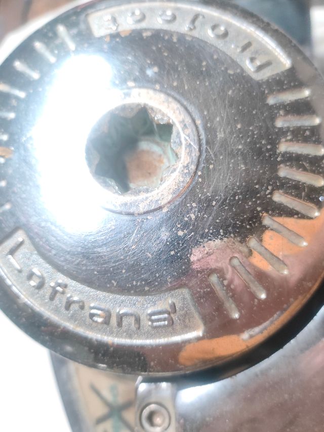 Molinete eléctrico para barco