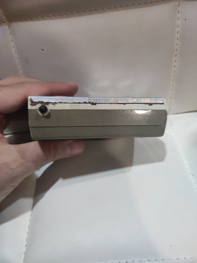 Radio Sanyo Transistor Plata para reparar
