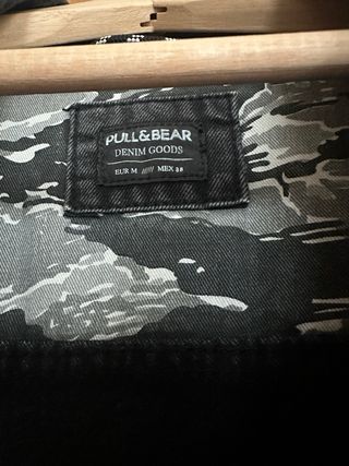 Cazadora vaquera negra Pull&Bear