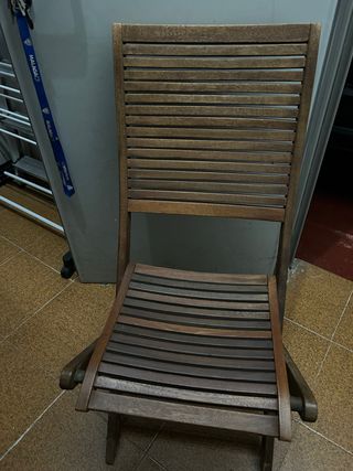 4 sillas de madera plegables