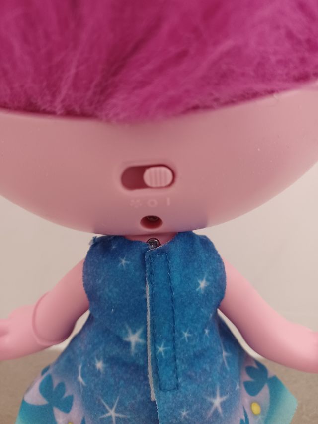 Muñeca Troll Poppy con Patines