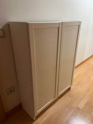 Estantería Billy Ikea con puertas
