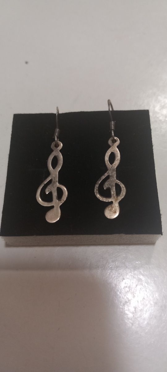 Pendientes de plata.