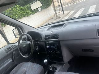 Ford Tourneo Connect 2006