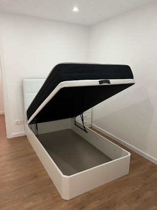 Canapés y Colchones en LIQUIDACIÓN