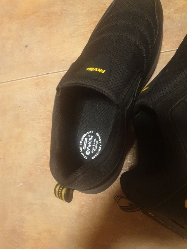 Deportivas Fitville Negras y Grises Nuevas