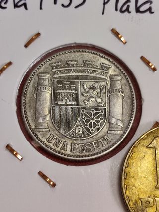 2 Pesetas Plata 1933 y Latón 1937