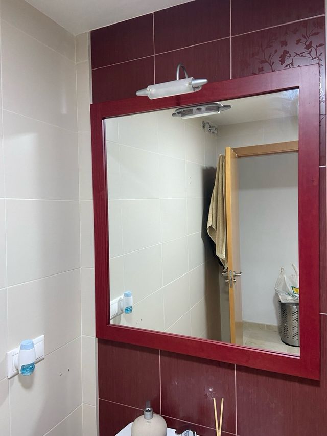 Lavabo completo con mueble y espejo con luz