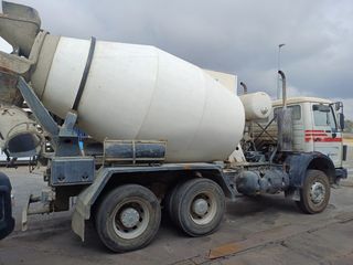 Camión Hormigonera Mercedes 2225