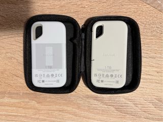 2x SanDisk Extreme + Funda Protectora