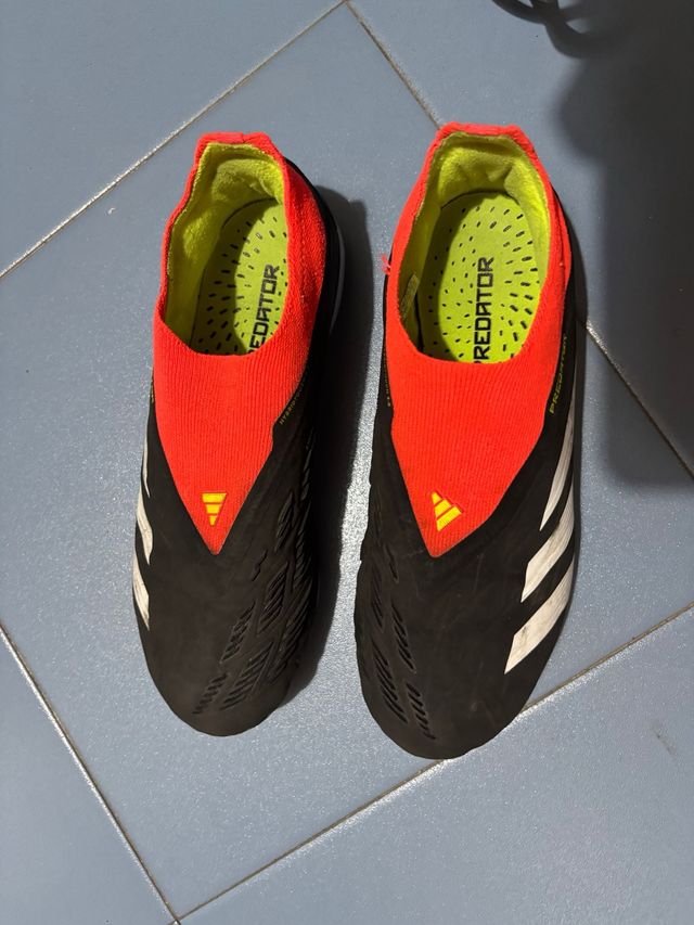 Botas de fútbol Adidas Predator
37,5