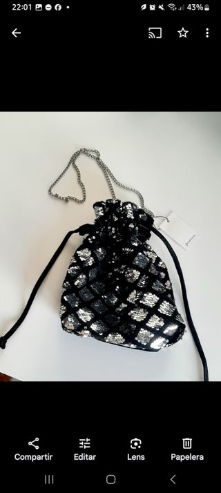 Bolso fiesta lentejuelas negro Stradivarius
