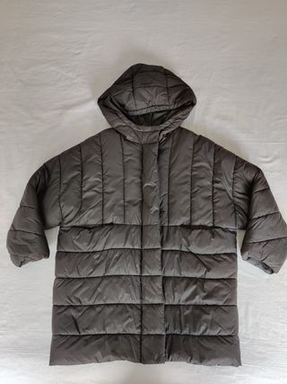 Plumífero niña gris. Talla 10 años
