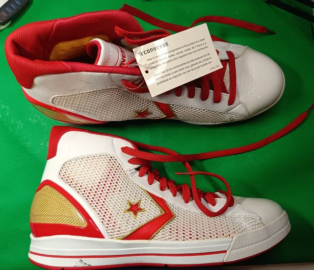 Converse Edición Limitada Blancas y Rojas