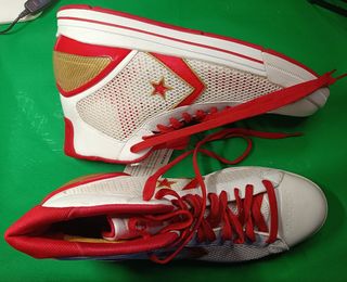 Converse Edición Limitada Blancas y Rojas