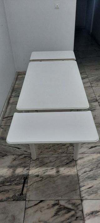 Mesa de madera maciza blanca con cajón, extensible