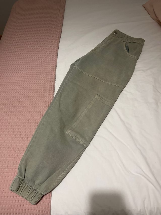 Pantalones cargo verdes