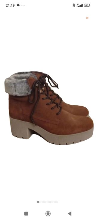 Botas ante marrones forradas con cordones