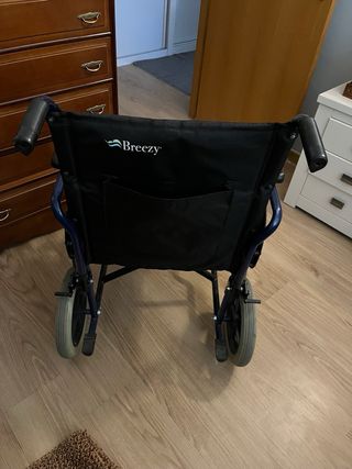 silla plegable de breezzy
Fácil de llevar ligera