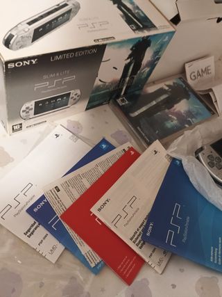 PSP Slim & Lite Crisis Core Edición Limitada