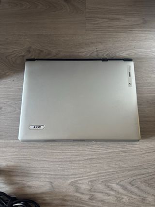 Portátil Acer Aspire 1654WLMi
