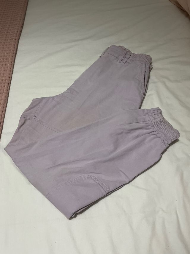Pantalones cargo lilas