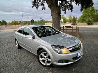 OPEL Astra GTC 1.9 CDTi 120 CV Sport 3p.