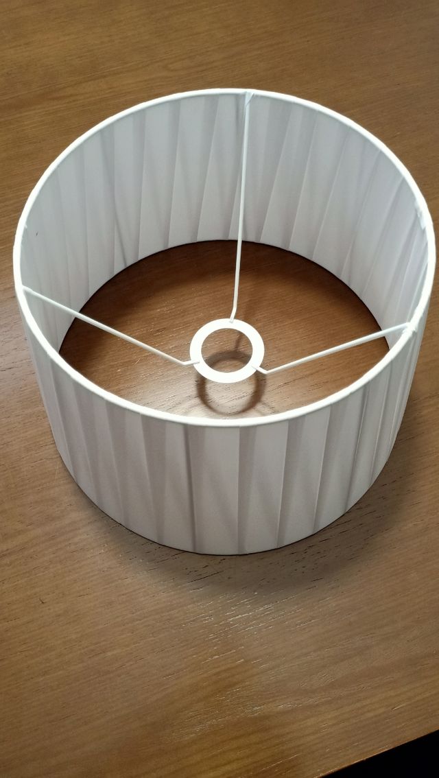 Pantalla lámpara blanca tela y metal