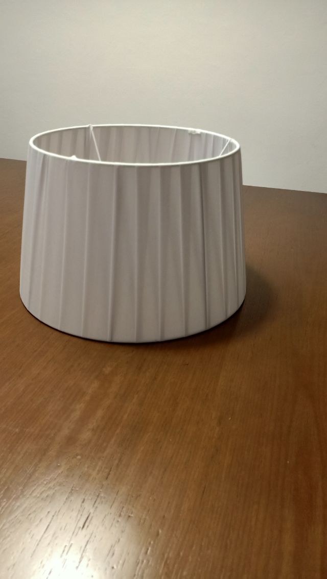 Pantalla lámpara blanca tela y metal