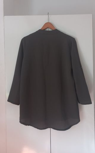 Blusa de manga larga verde militar