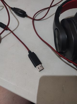 Cascos Gaming Negros y Rojos
