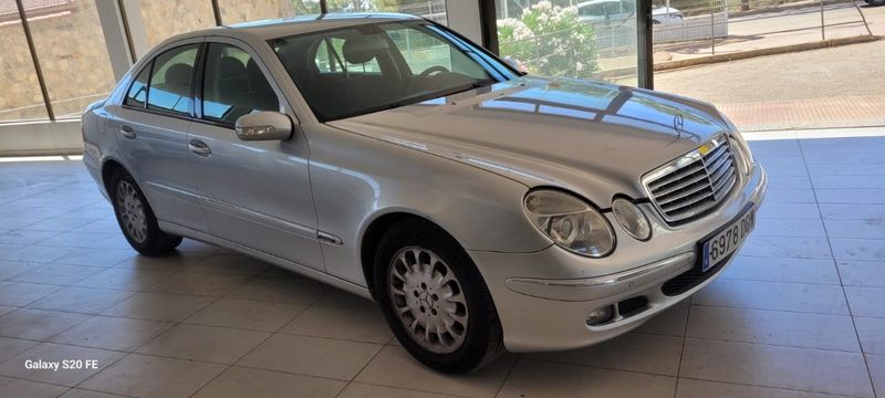 Mercedes-Benz Clase E 2005 - foto 1
