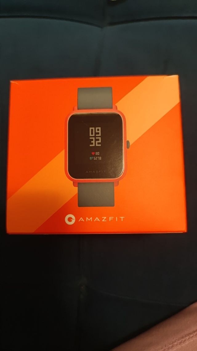 Reloj Amazfit Smartwatch Naranja y Blanco