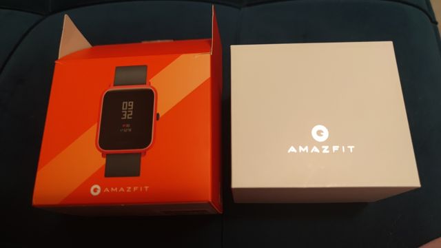 Reloj Amazfit Smartwatch Naranja y Blanco