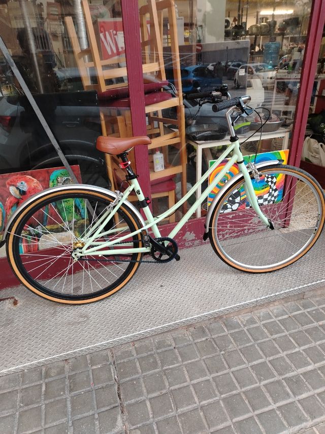 Bicicleta urbana color menta