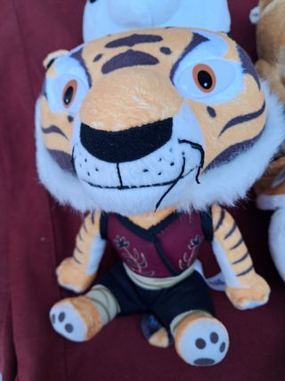 Vendo 2 Peluche Kung Fu Panda