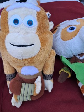 Vendo 2 Peluche Kung Fu Panda