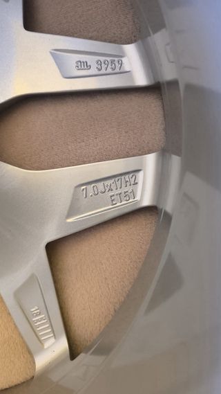 3 Llantas de aluminio en 17 de Seat Ibiza V FR
