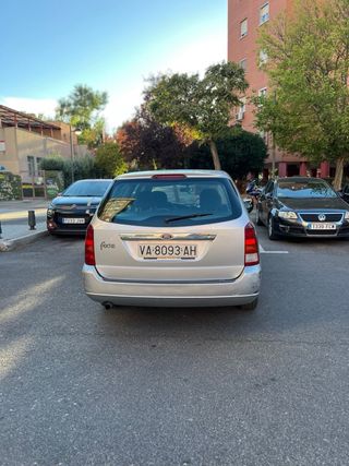 Ford Focus 1999 Wagon - Familiar