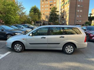 Ford Focus 1999 Wagon - Familiar