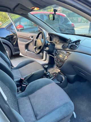 Ford Focus 1999 Wagon - Familiar
