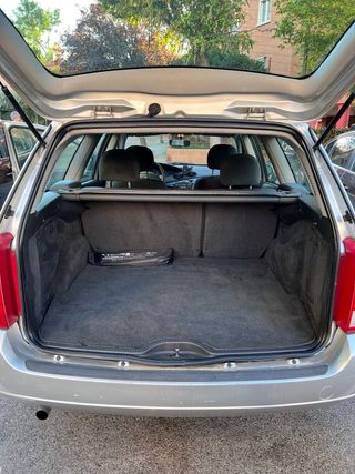 Ford Focus 1999 Wagon - Familiar