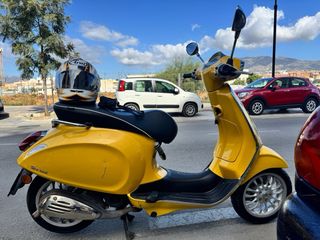 Vespa Sprint 50cc - Año 2017